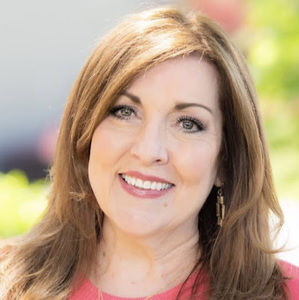 Meet your Posher, Lois